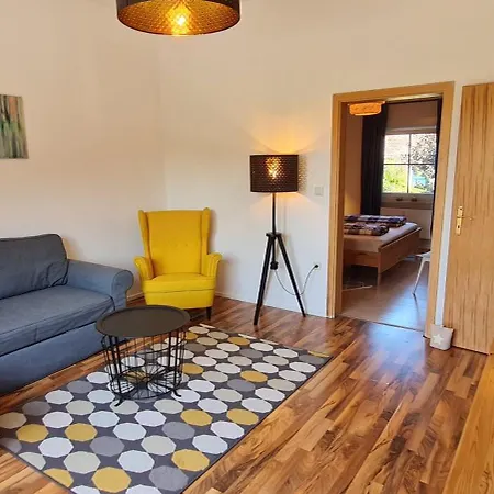 Zum Kranich Apartment *